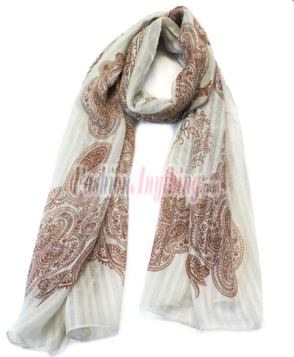 Lavish paisley print scarf Ivory